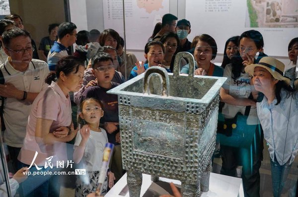 开云体育闫鑫摄（东谈主民图片网）-开云(中国)kaiyun网页版登录入口